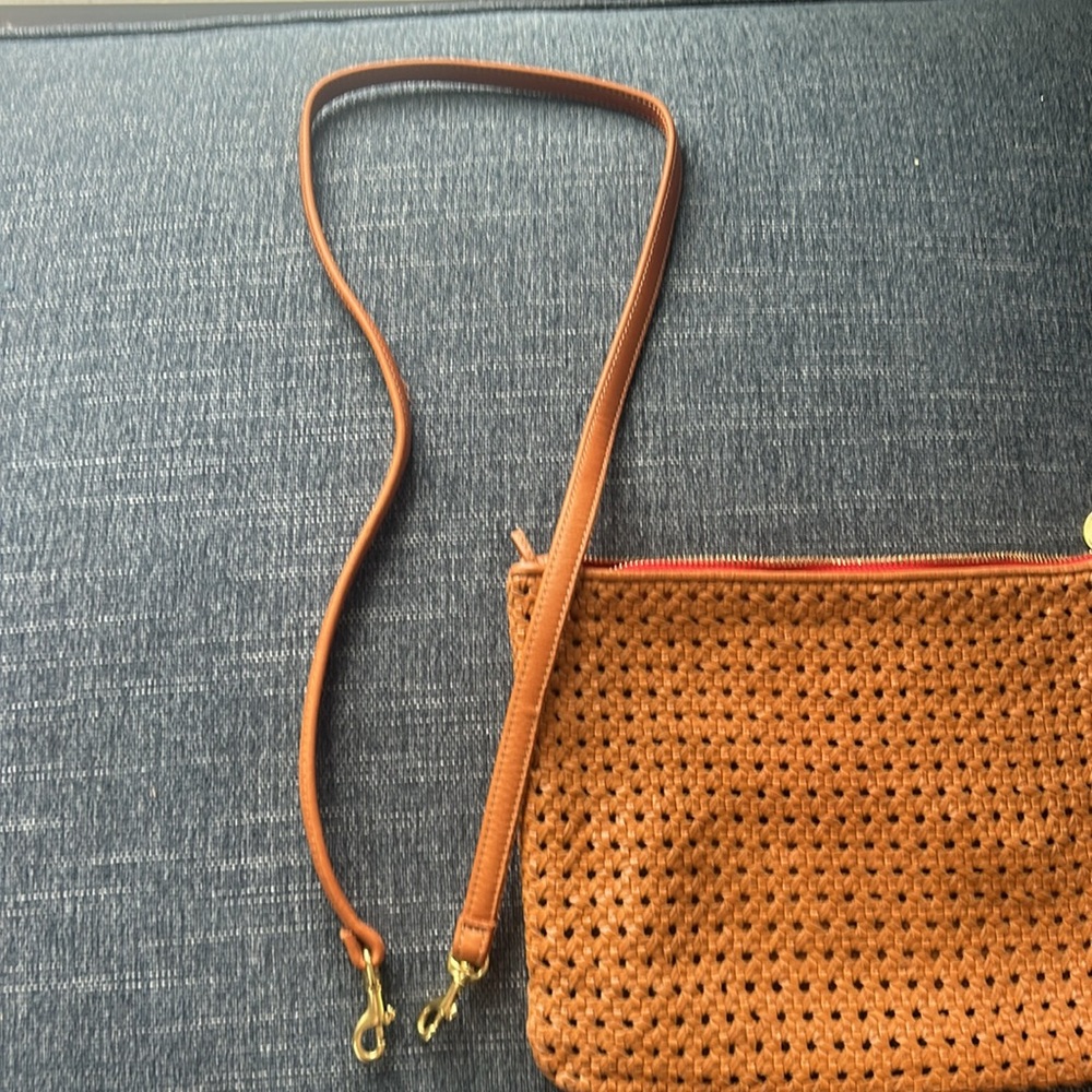Clare V Flat Clutch with tabs in tan rattan - Picture 7 of 7